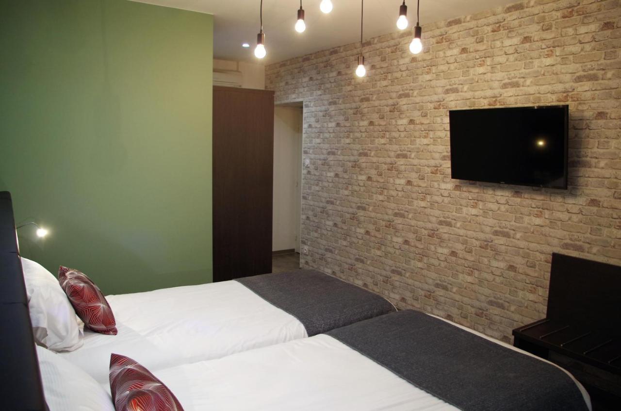Reyssouze Logis Hotel Les Platanes מראה חיצוני תמונה